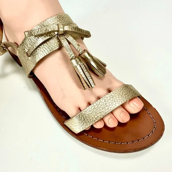 Kate Spade Carlita in Gold Metallic leather Sandals - Picture 6 of 9